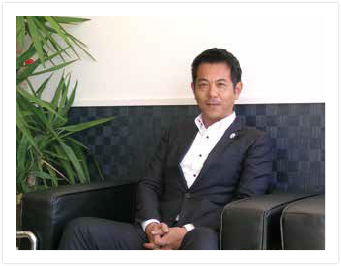 河野 博 氏